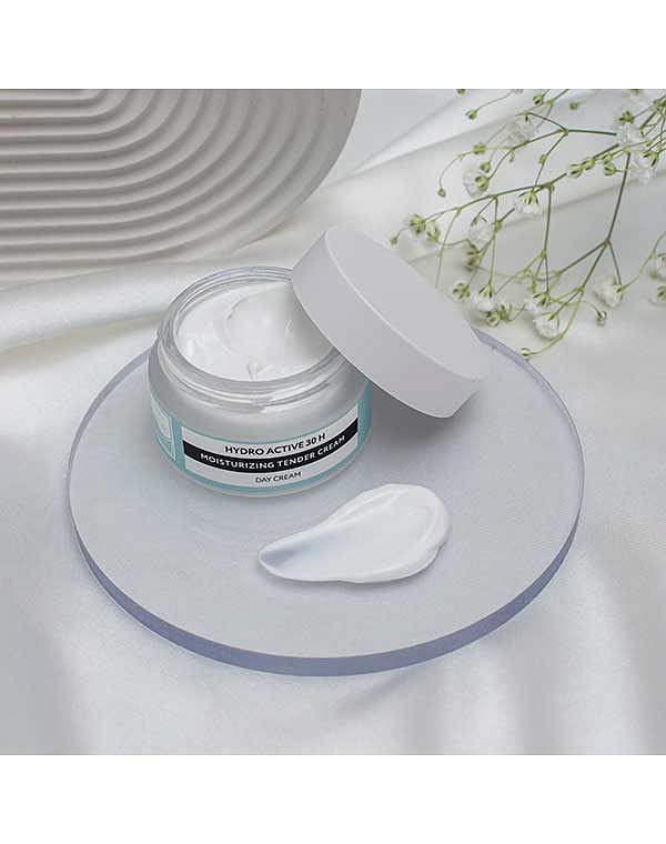 Нежный увлажняющий крем "Hyaluron - hydro active" SPF 15, Beauty Style 13