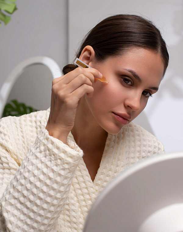 Увлажняющая сыворотка с гиалуроновой кислотой «Golden Glow Ampoules», Beauty Style, 1,5 мл*10 шт. 7