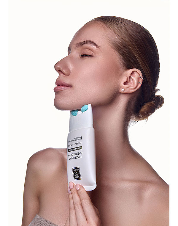 Крем для шеи с массажным аппликатором подтягивающий с фуллеренами Beauty Style 11